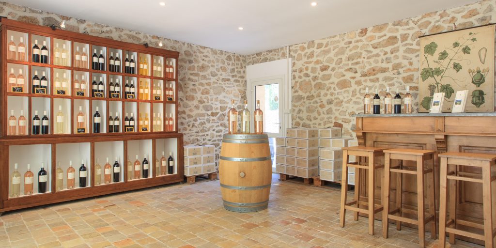 Provence wine tasting cellar Château La Calisse